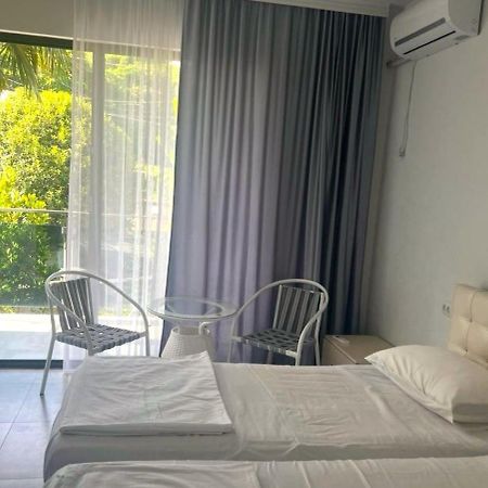 Hotel Ararat Gonio Luaran gambar