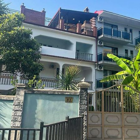 Hotel Ararat Gonio Luaran gambar