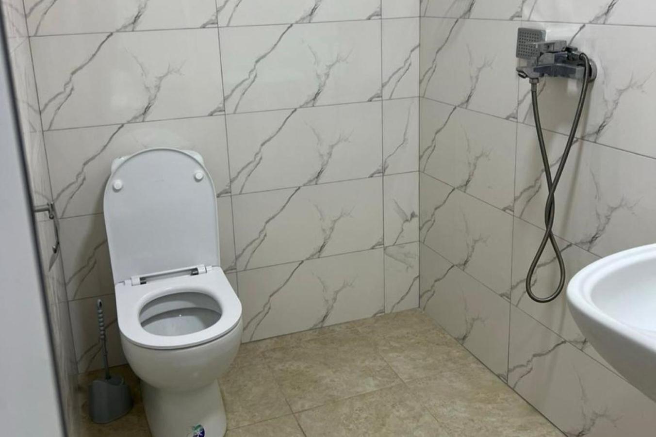 Hotel Ararat Gonio Luaran gambar
