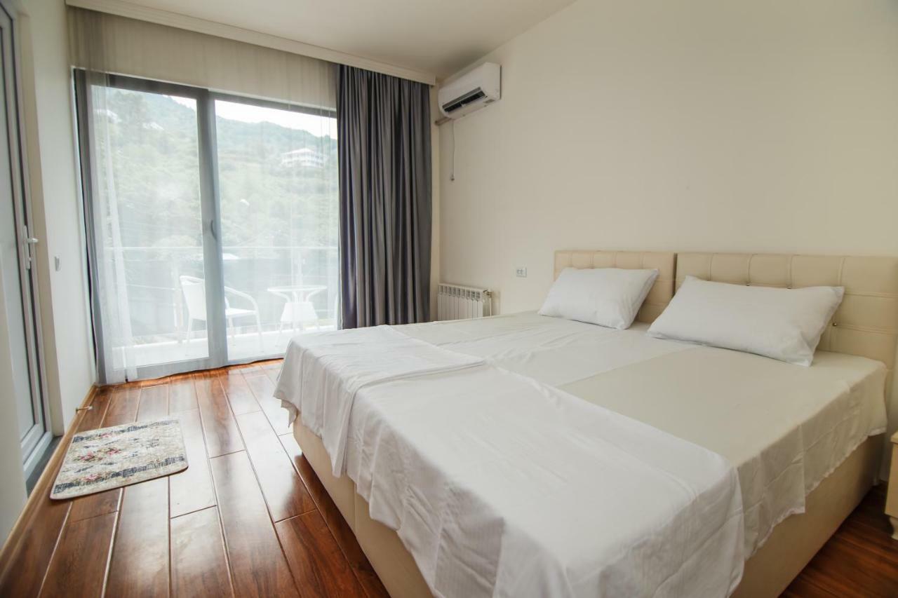 Hotel Ararat Gonio Luaran gambar